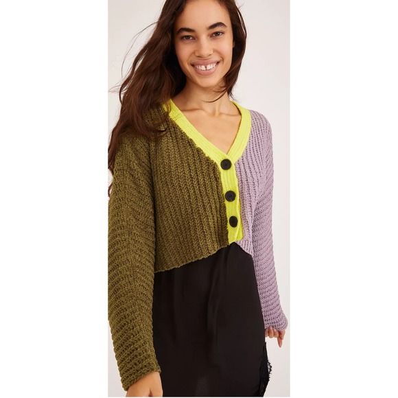 Urban Outfitters Color Block Batwing Oversized Cardigan Sweater Knit Cropped XS - Picture 1 of 7